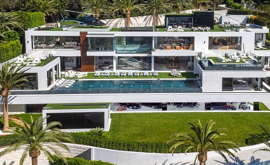 Exploring the Celebrity Homes of Beverly Hills