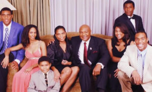 George-Foreman-Spouses-A-Comprehensive-View-and-Their-Children